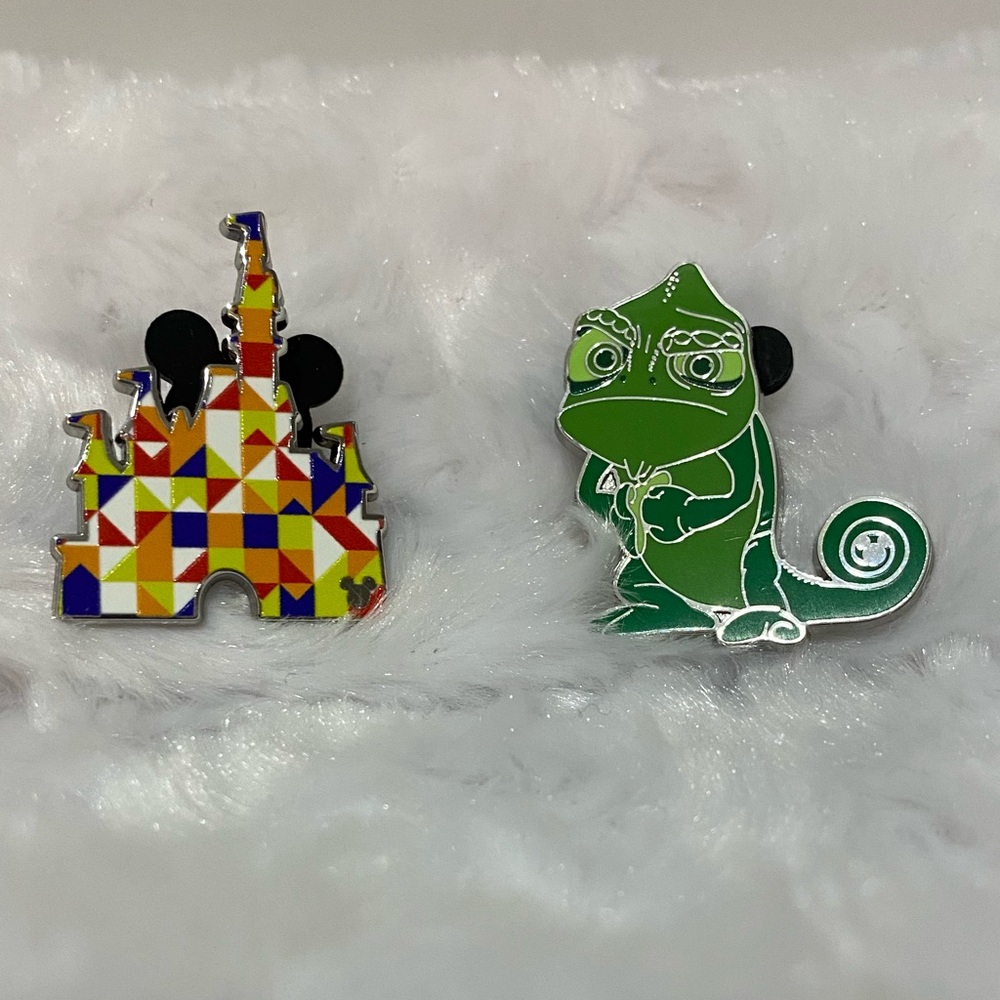 🆕Disney World 2025 Hidden Mickey Pins-Geometric Castle & Green Pascal-Wave B-NWT